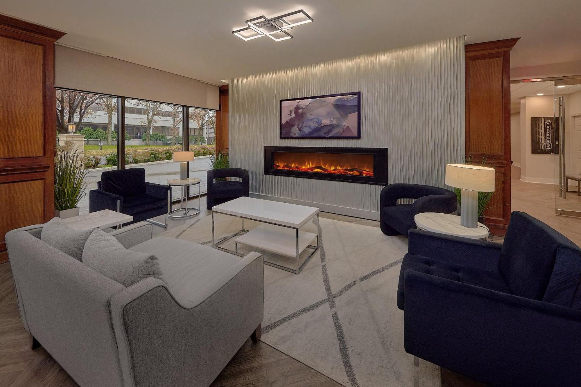 Crowne Plaza Downtown By Ihg 4*