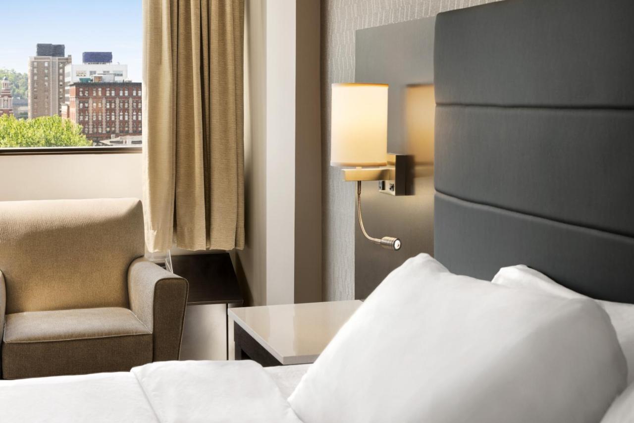 Crowne Plaza Downtown By Ihg Hotel