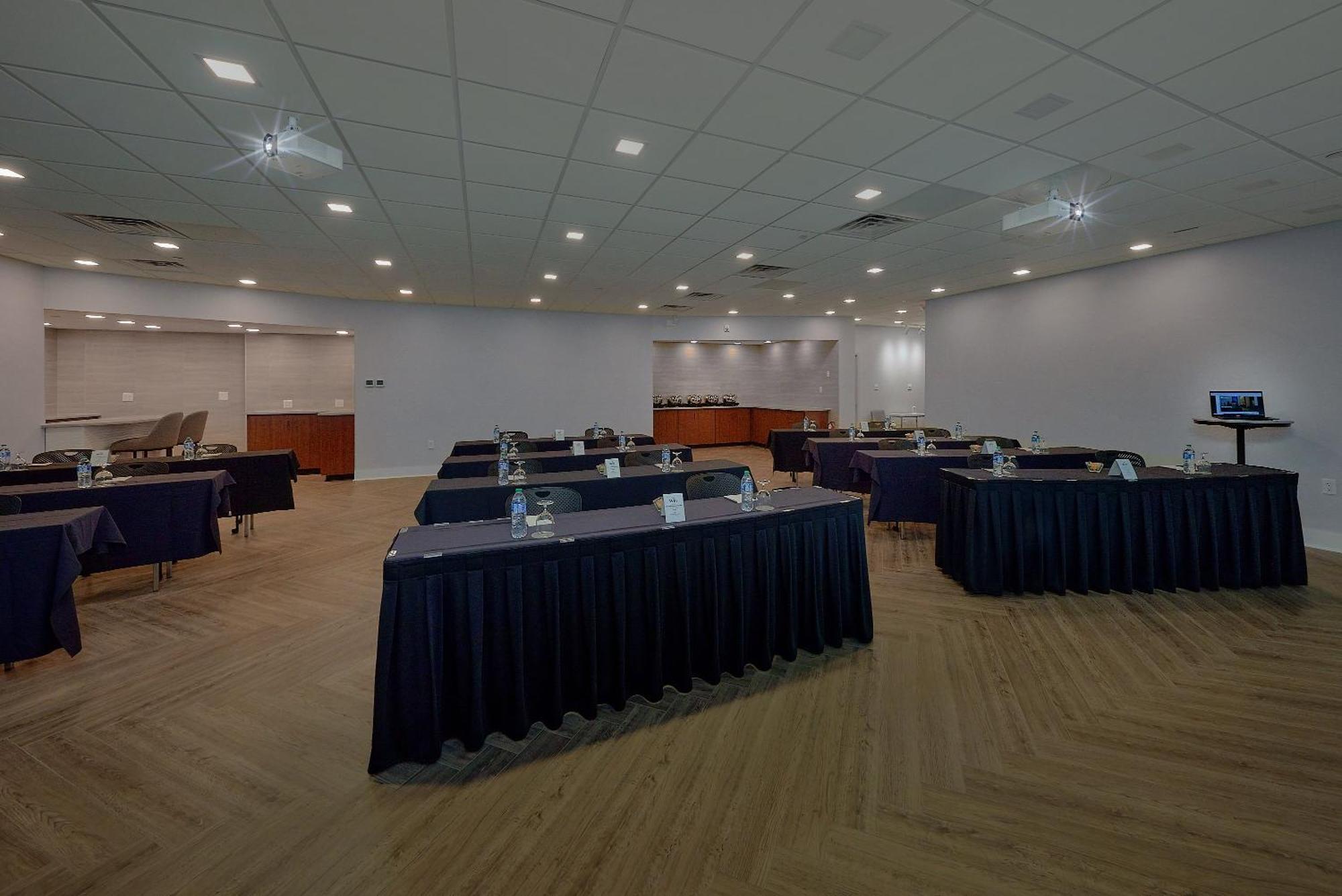 Hotel Crowne Plaza Downtown By Ihg Knoxville